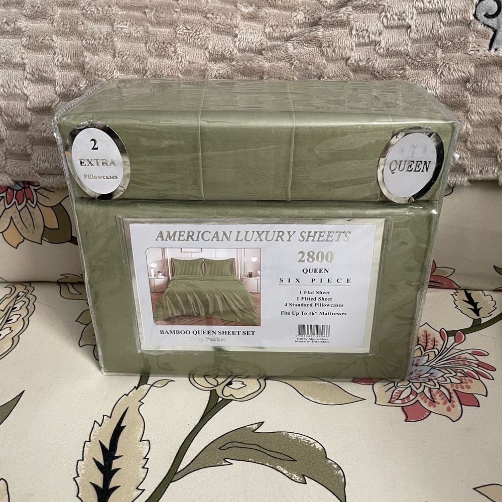 Green Queen Sheet Set